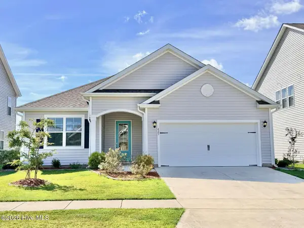 425 Edgewater Way, Surf City, NC 28445