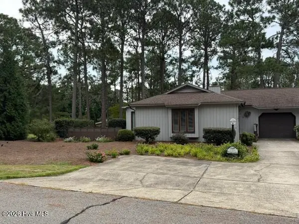 120 Sandham Court, Seven Lakes, NC 27376