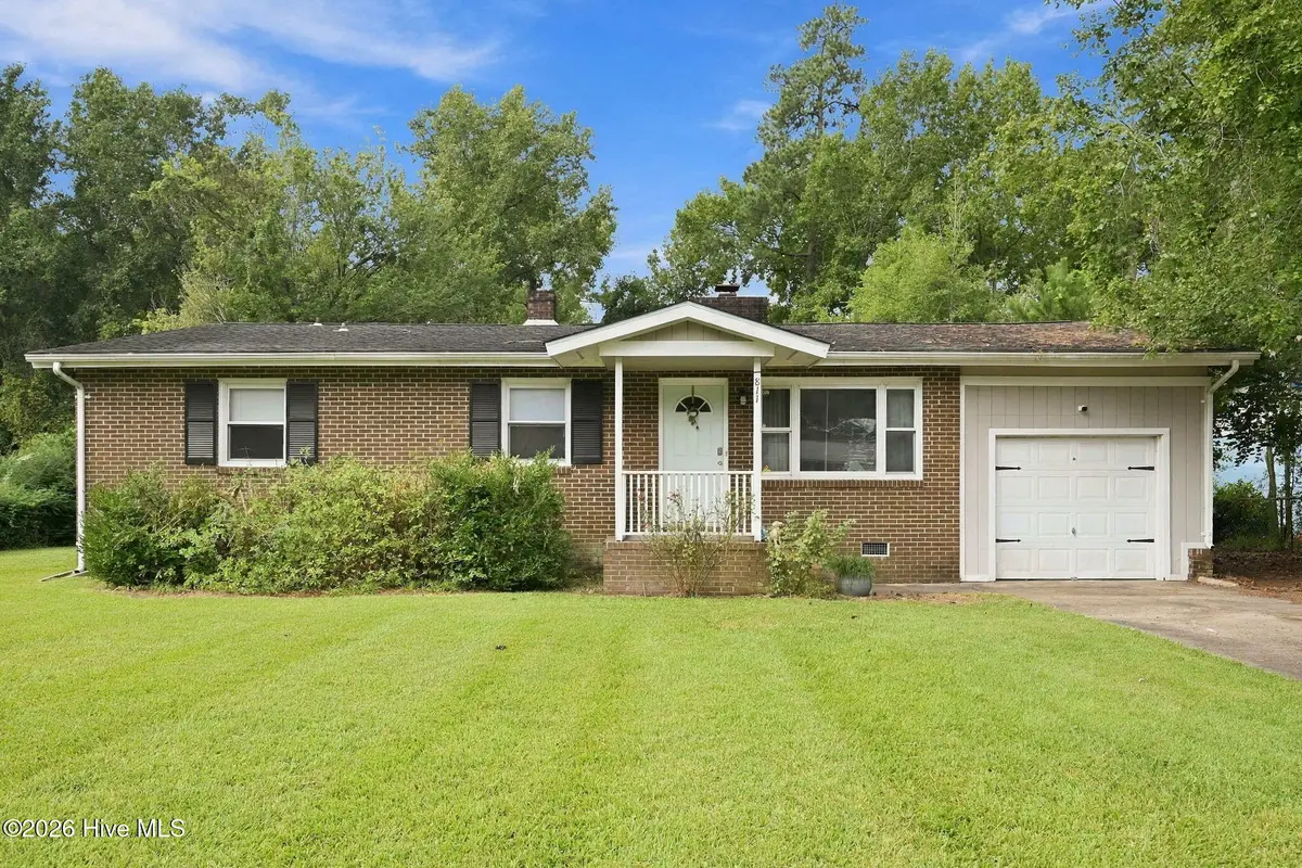 811 Little John Avenue, Jacksonville, NC 28546 - #1