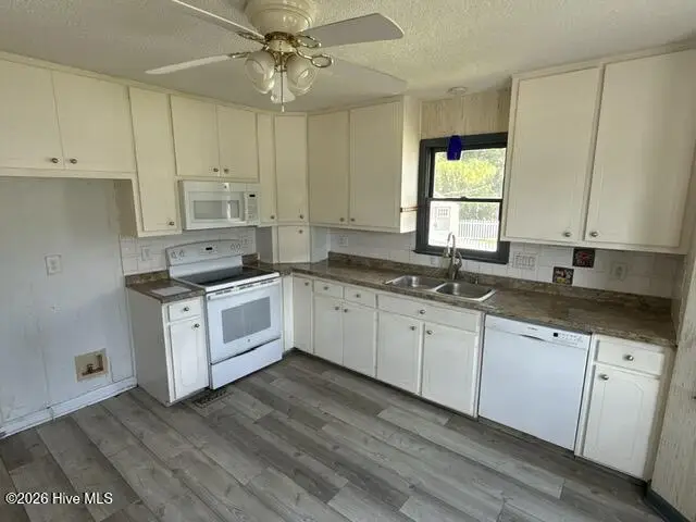 110 Stillwater Court, New Bern, NC 28562 - #2