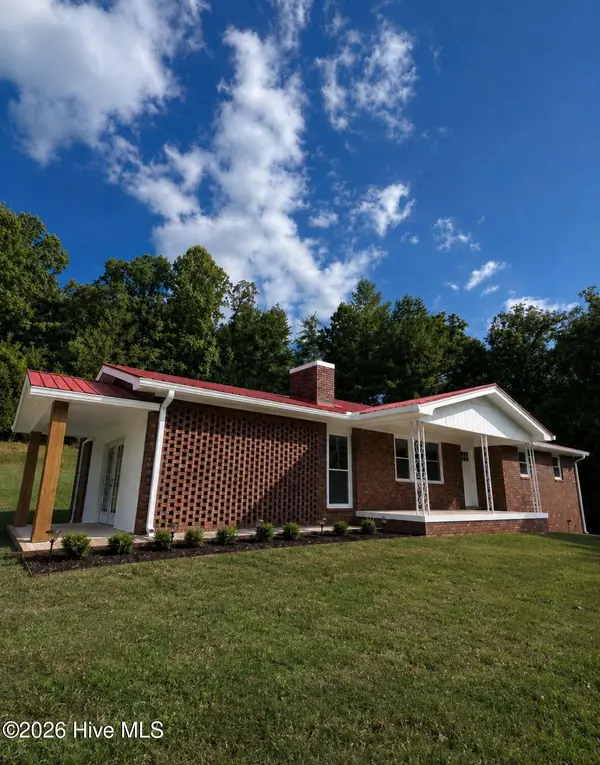 5221 Fires Creek Road, Hayesville, NC 28904