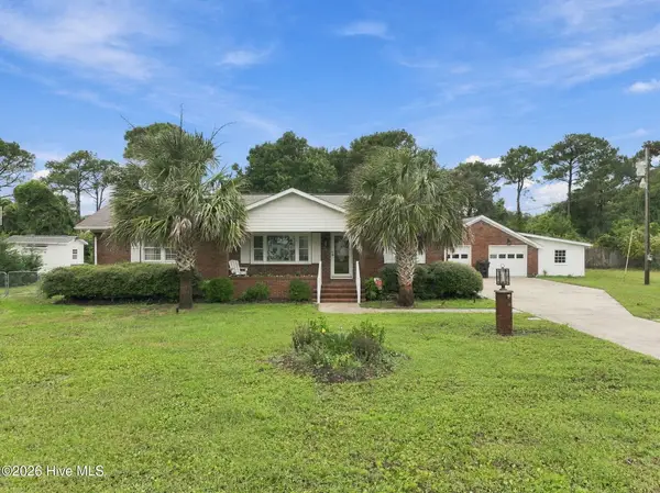 123 Willis Drive, Harkers Island, NC 28531