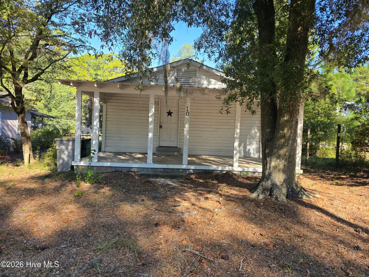 10 Godwin Road, Elizabethtown, NC 28337 - #1