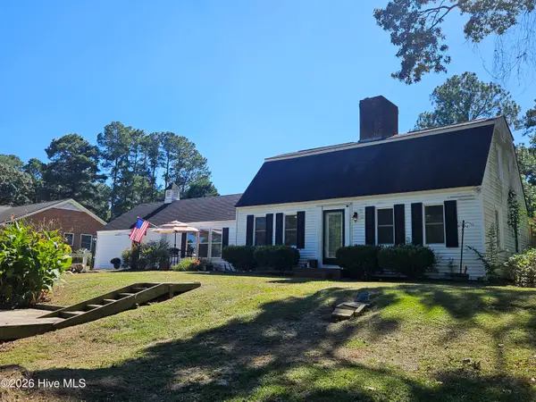 206 Woodland Drive, Clinton, NC 28328
