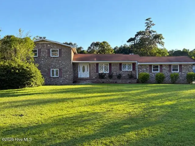 99 W Cornwallis Road, Riegelwood, NC 28456 - #1