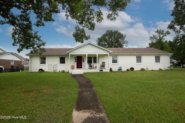 301 King Richard Court, Jacksonville, NC 28546