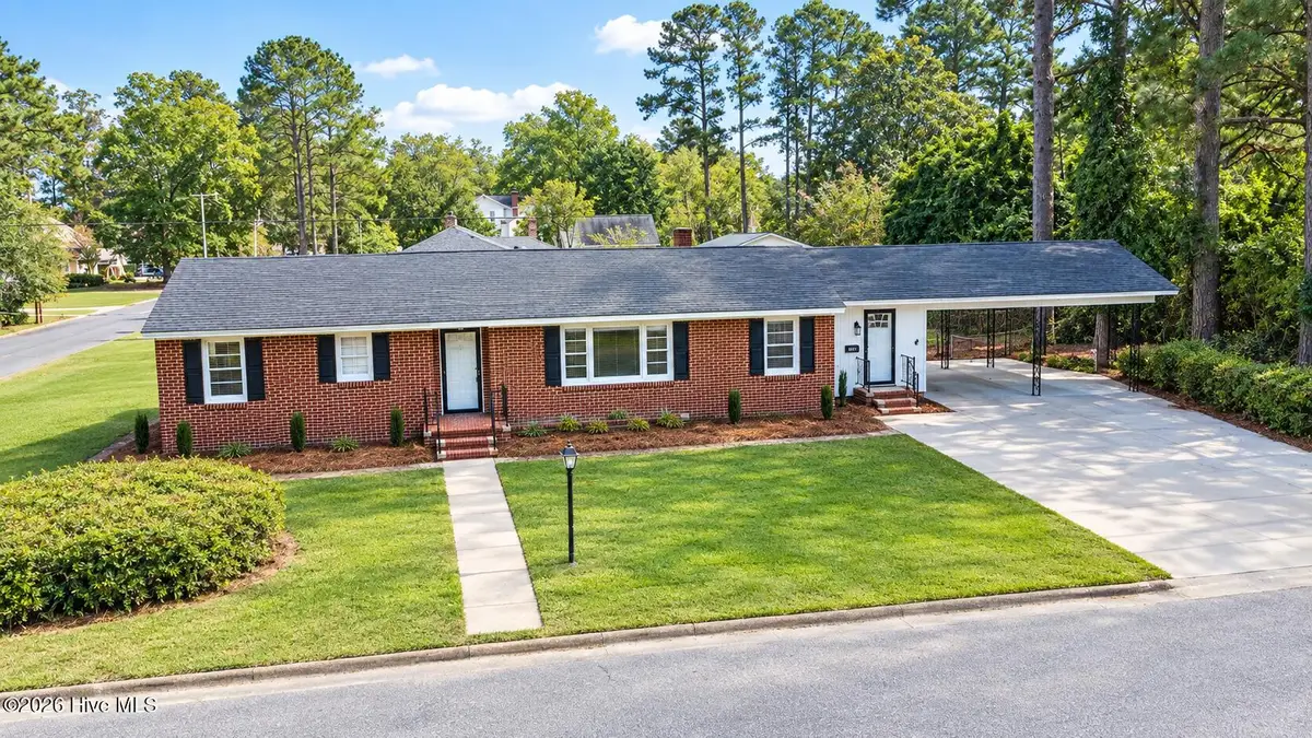 1215 N Respess Street, Washington, NC 27889 - #1