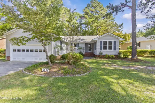 307 Channel Run Drive, New Bern, NC 28562