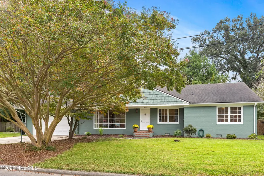 1610 Crescent Drive, Elizabeth City, NC 27909 - #2