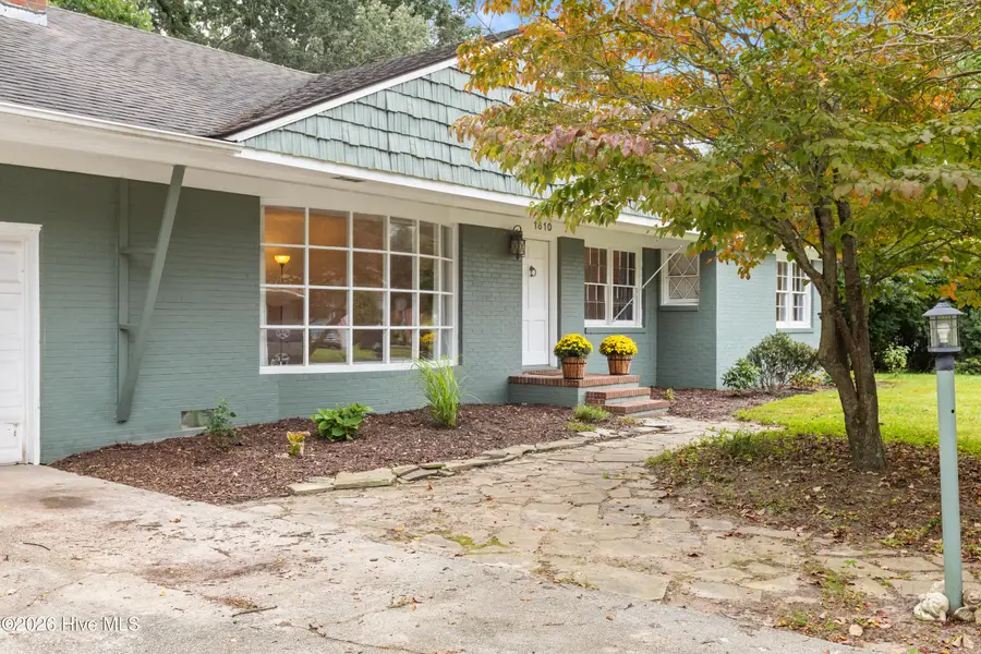1610 Crescent Drive, Elizabeth City, NC 27909 - #3
