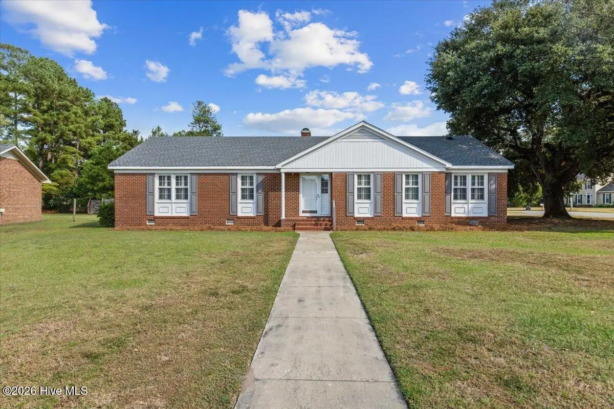 2801 Graham Drive, Kinston, NC 28504 - #1
