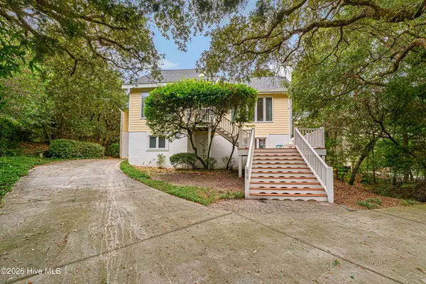 579 Coral Ridge Road, Pine Knoll Shores, NC 28512