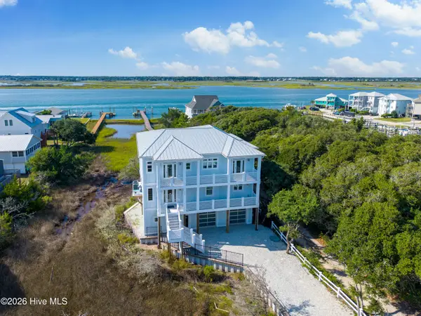 1014 N Anderson Boulevard, Topsail Beach, NC 28445