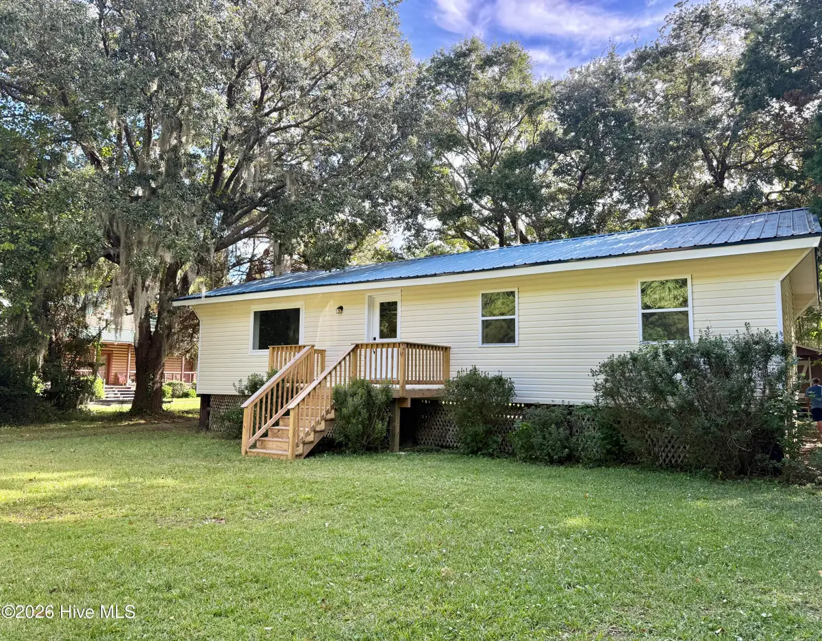 440 Village Drive, Beaufort, NC 28516 - #1