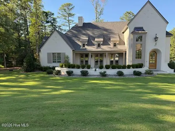 201 Crescent Court, Pinehurst, NC 28374