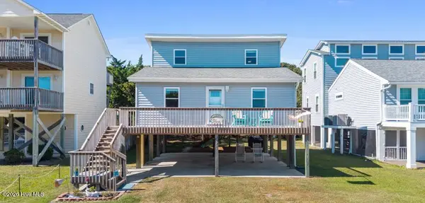 1123 S Topsail Drive, Surf City, NC 28445