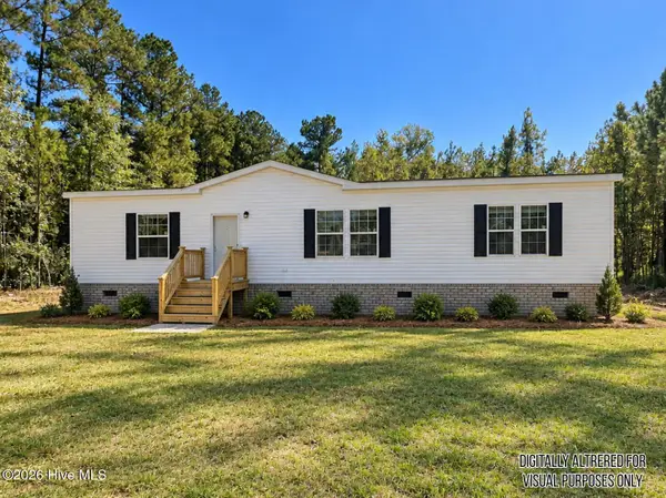 388 Mallard Roost Drive, Burgaw, NC 28425