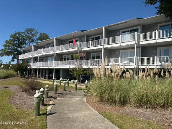 2114 Harbourside Drive, New Bern, NC 28560