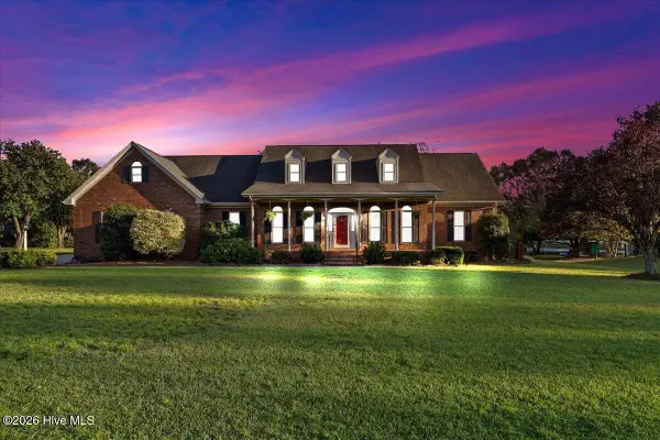 208 Lake Ridge Drive, Goldsboro, NC 27530
