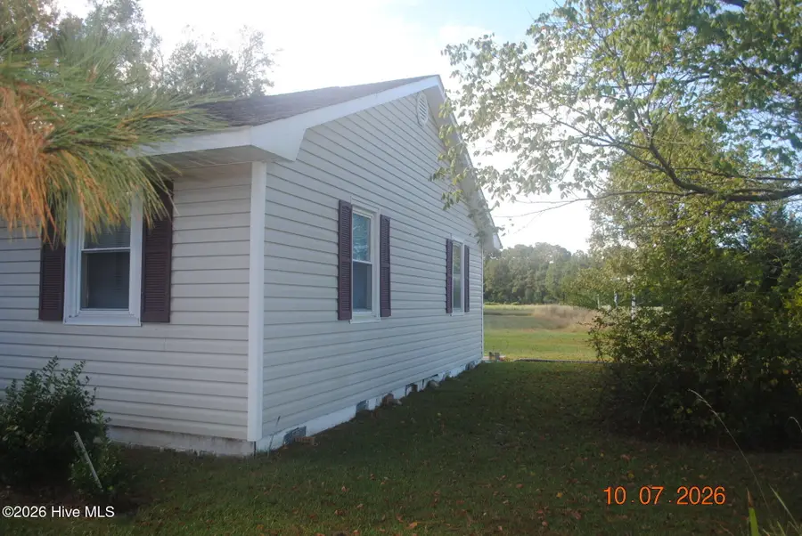 517 Waters Road, Jacksonville, NC 28546 - #2