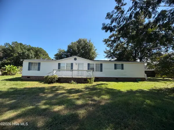 335 Cottonwood Lane, Castle Hayne, NC 28429