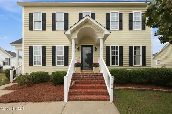 2142 Preston Trails Drive, Winterville, NC 28590