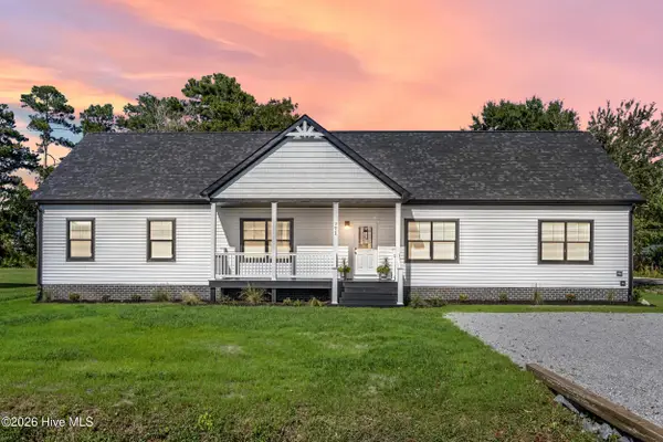 771 Factory Road, Hampstead, NC 28443