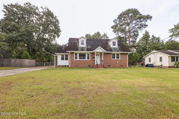 804 Gardenview Drive, Jacksonville, NC 28540