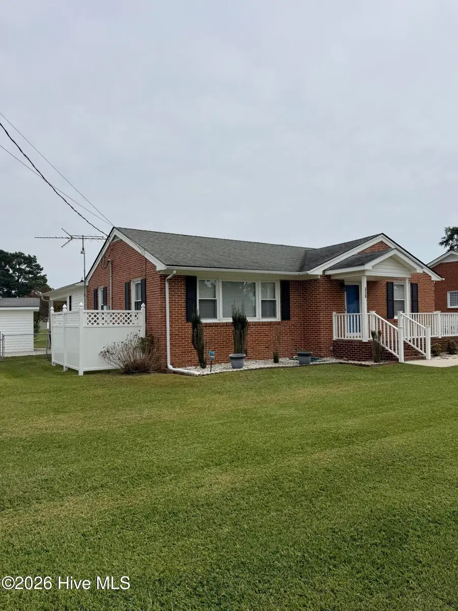 318 Underwood Street, Clinton, NC 28328 - #2