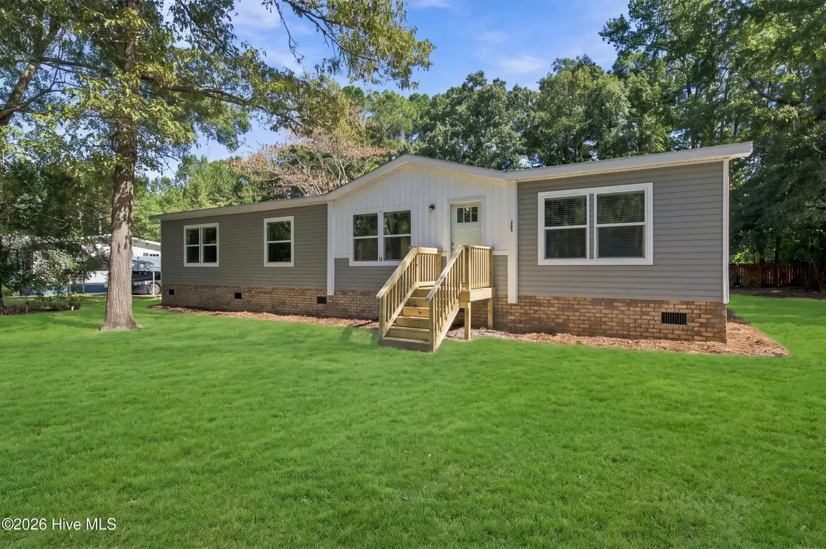520 Lanier Avenue, Rocky Point, NC 28457 - #1