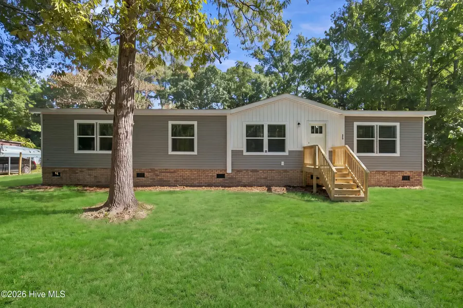 520 Lanier Avenue, Rocky Point, NC 28457 - #3