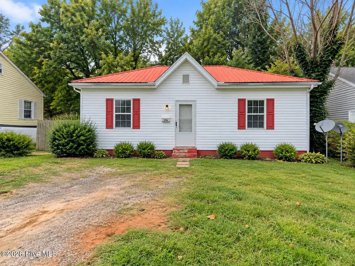 306 W Franklin Street, Warrenton, NC 27589 - #1