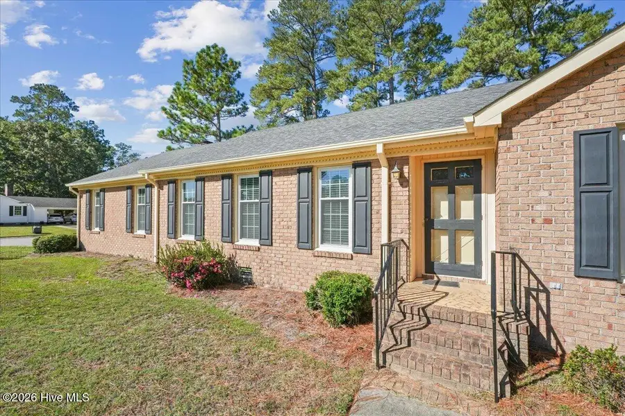 3000 Camelot Drive, Kinston, NC 28504 - #3