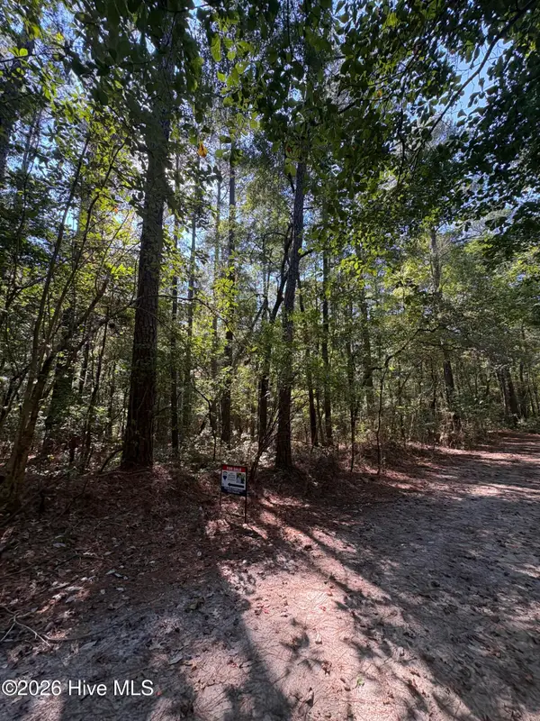 17 Old Tar Road, Winterville, NC 28590