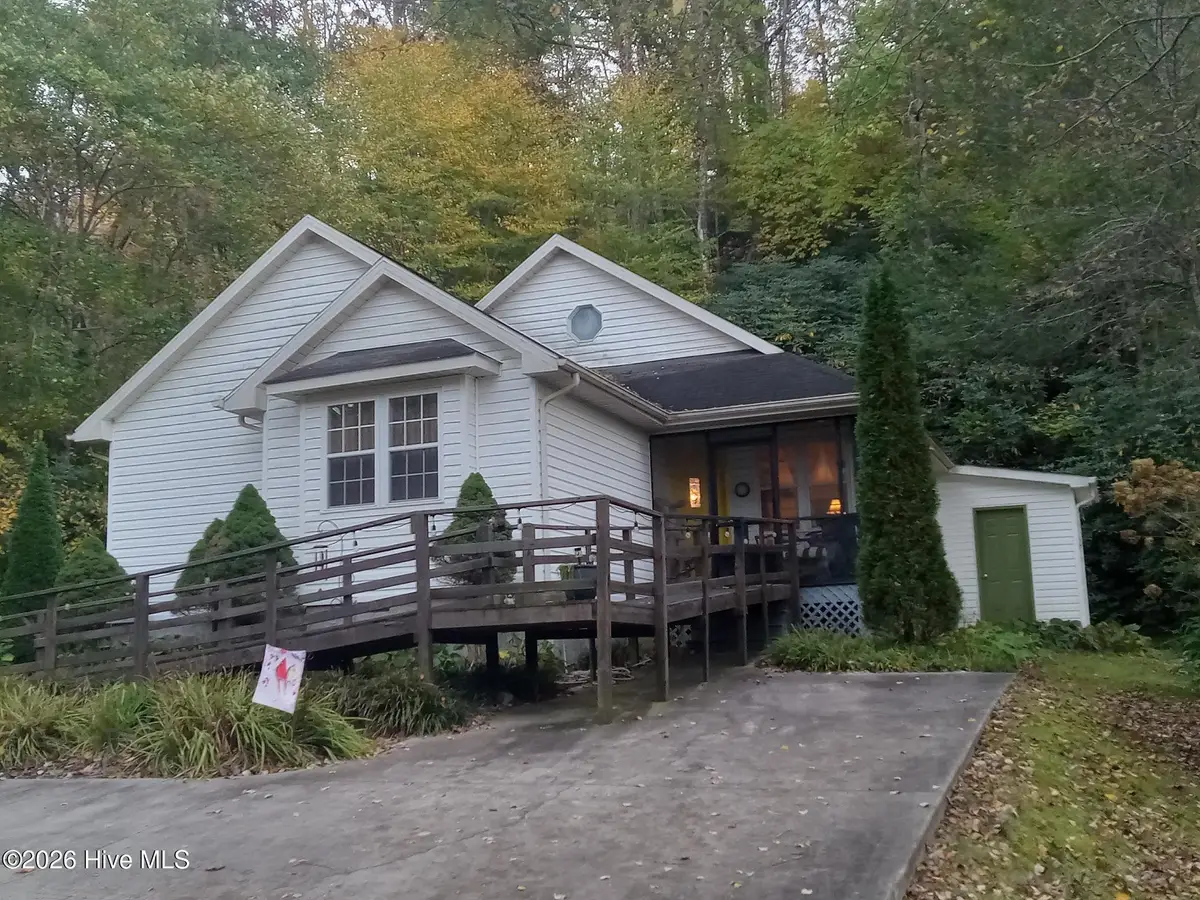 38 Chase Lane, Sylva, NC 28779 - #1