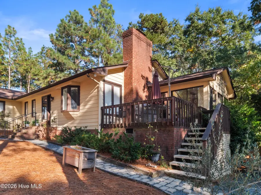 254 Devonshire Avenue W, West End, NC 27376 - #3