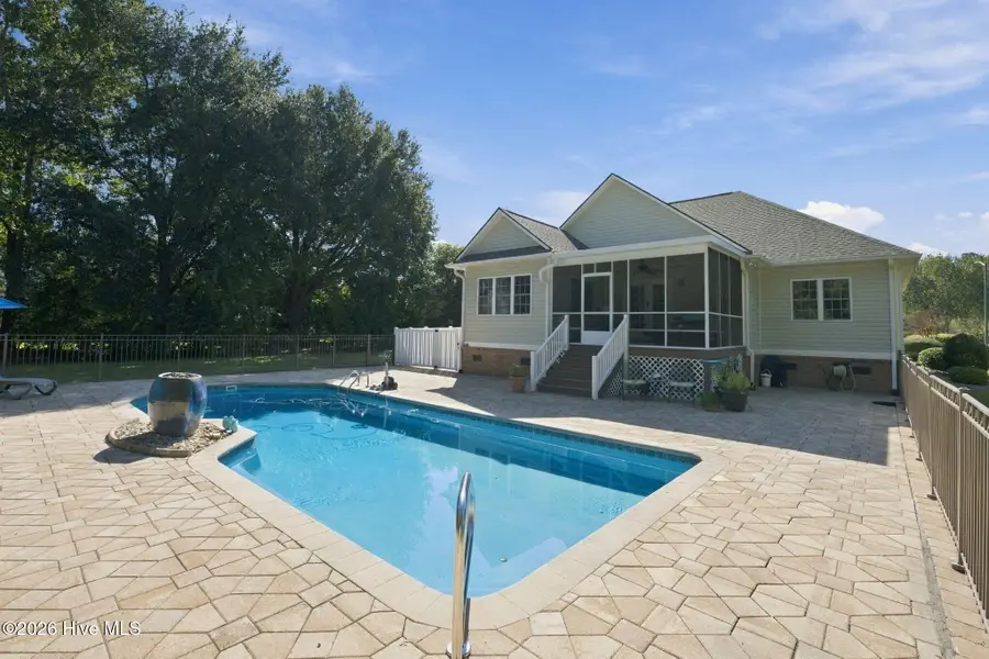 102 Lugano Road, New Bern, NC 28562 - #3