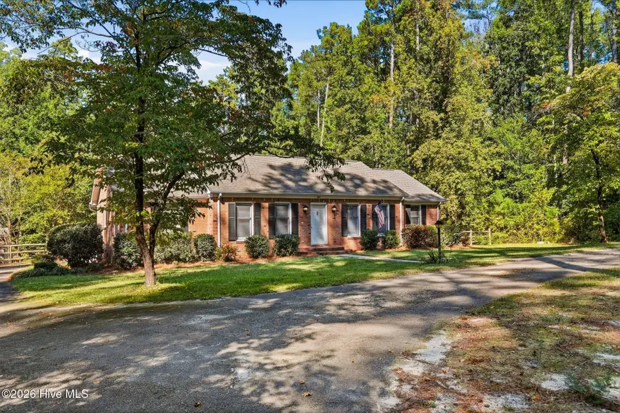 603 Edgehill Parkway, Carthage, NC 28327 - #2