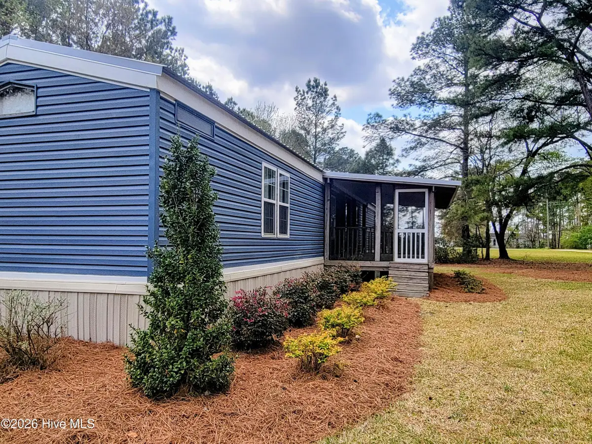 74 Woodlief Drive, Elizabethtown, NC 28337 - #1