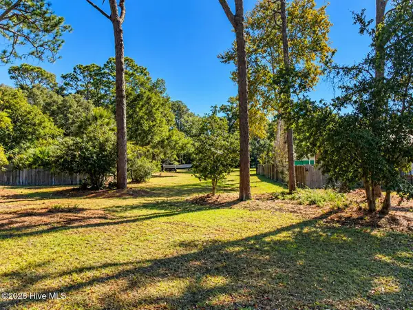 904 E Moore Street, Southport, NC 28461