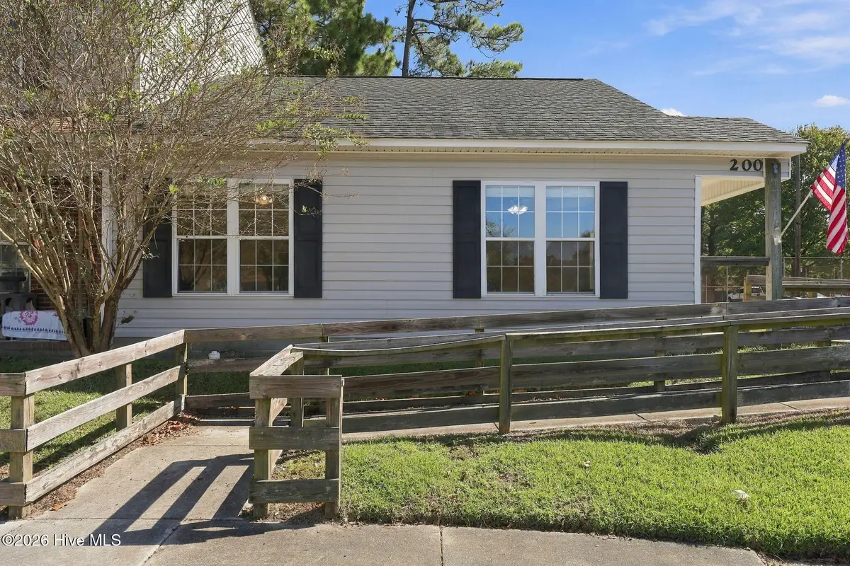 200 Palace Circle, Jacksonville, NC 28546 - #1