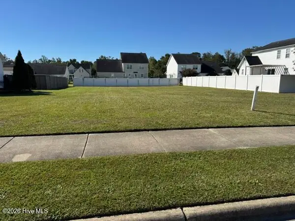 1305 Dunbrook Drive, Winterville, NC 28590