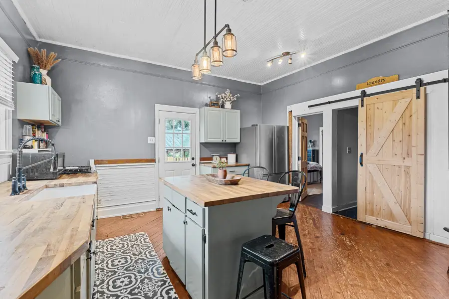 414 Penn Street, Edgefield, SC 29824 - #3