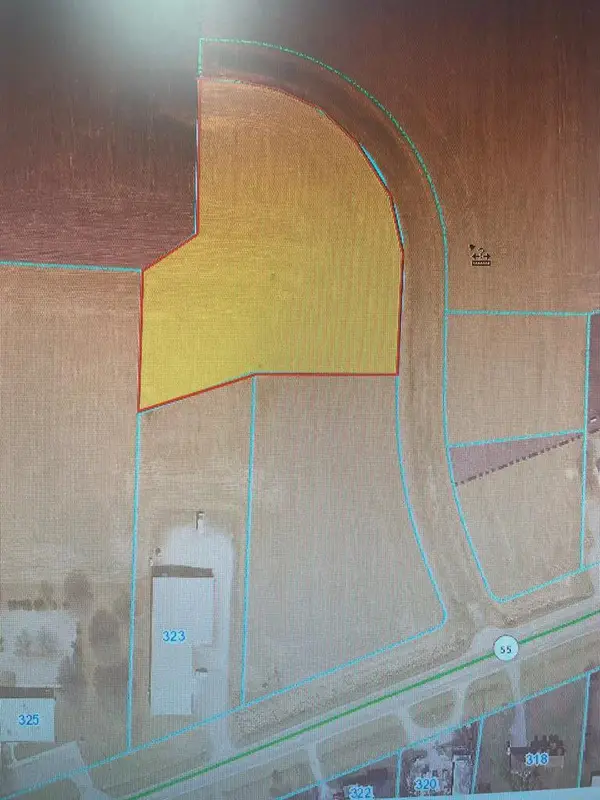 000 Berry Lane, Mount Olive, NC 28365