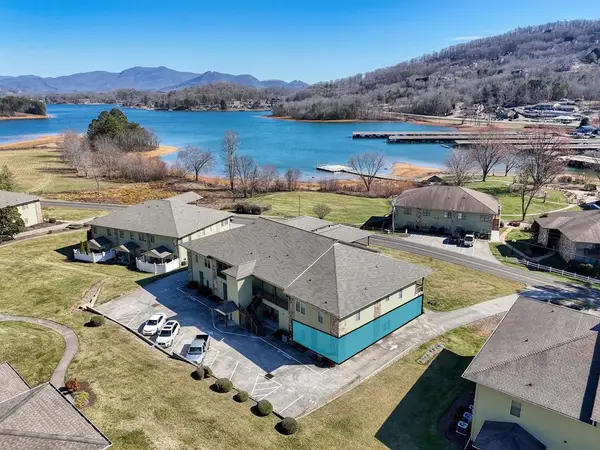1649D Lakeview Drive, Young Harris, GA 30582