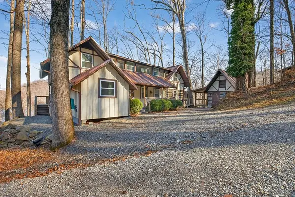 124 Mountain Mariah Road, Nantahala, NC 28781
