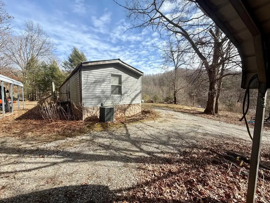 682 Long Branch Road, Topton, NC 28781 - #2