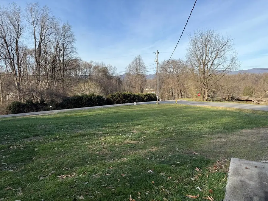 4357 Fariview Road, Andrews, NC 28901 - #3