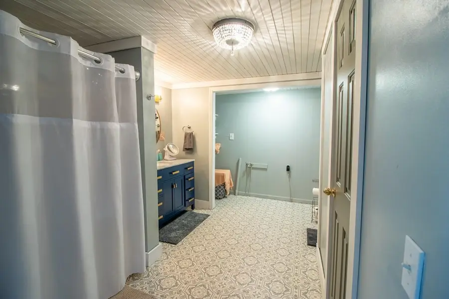 215 Bristol Avenue, Andrews, NC 28901 - #3