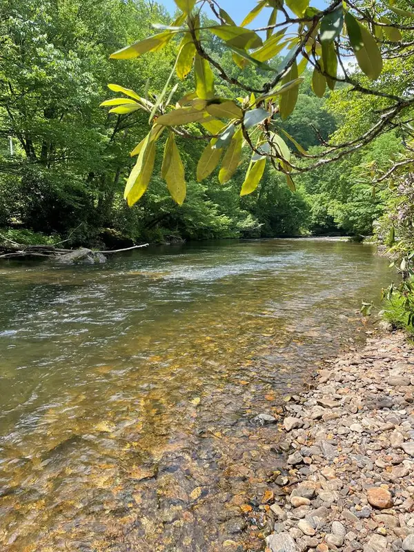 17 & 18 Wilderness Drive, Hayesville, NC 28904